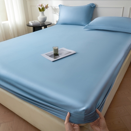 91家纺网 家纺一手货源 找家纺 涵宸2025新款天丝-天丝棉-纯色单床笠-场景1 床笠-星耀兰