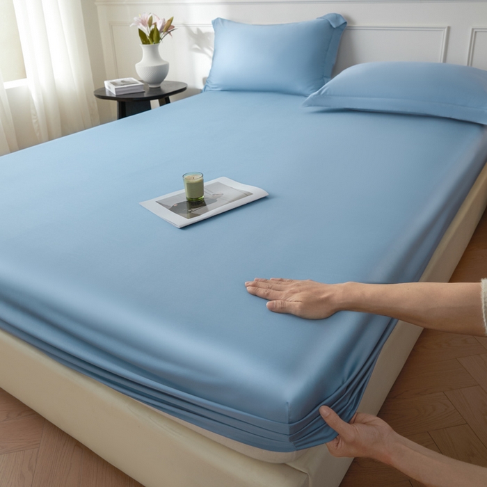 91家纺网 家纺一手货源 找家纺 涵宸2025新款天丝-天丝棉-纯色单床笠-场景1 床笠-星耀兰