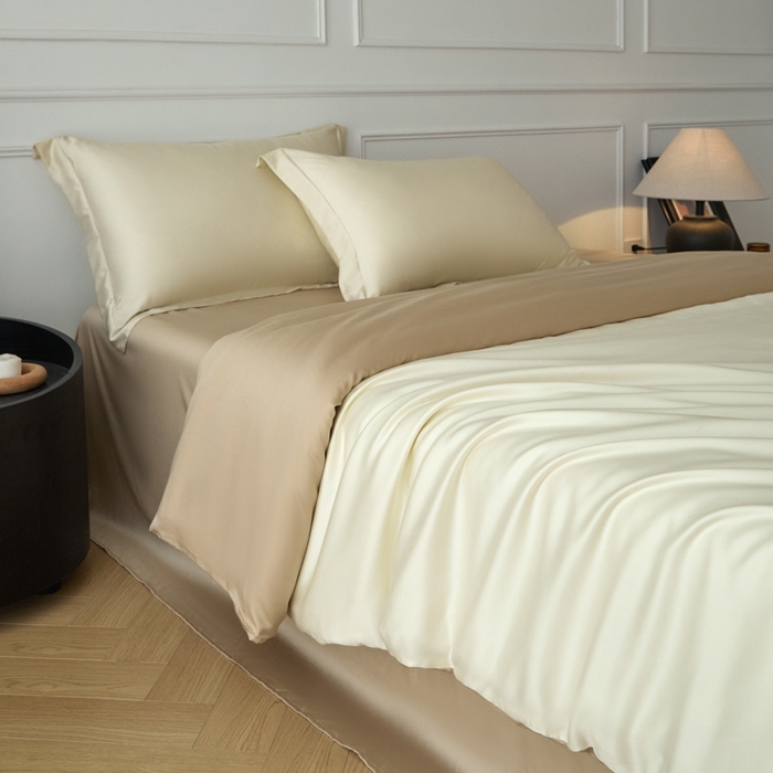 91家纺网 家纺一手货源 找家纺 涵宸2025新款天丝-天丝棉-纯色四件套-场景1 象牙白+奶茶杏