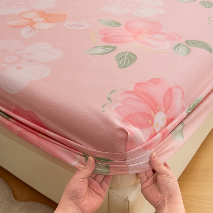 91家纺网 家纺一手货源 找家纺 棉乐町家居 2025新款锦柔老粗布印花床笠 密语花漾