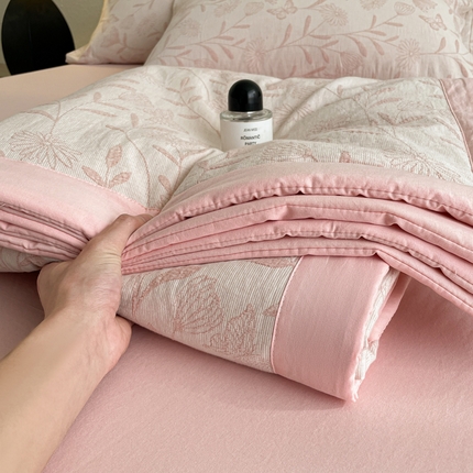 91家纺网 家纺一手货源 找家纺 （总）吾诺 2025 全棉色织提花三层纱夏被四件套全棉夏被大豆夏被夏凉被空调被子被芯