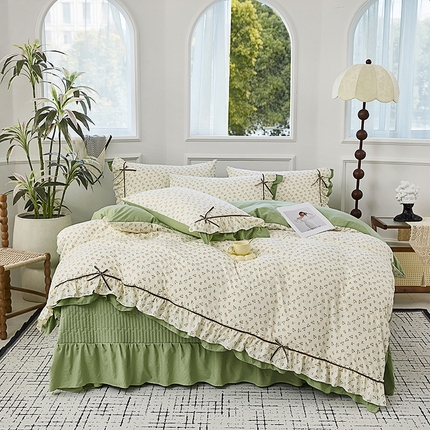 91家纺网 家纺一手货源 找家纺 （总）卡迪亚家纺 2025新款轻氧棉小碎花韩式花边床盖