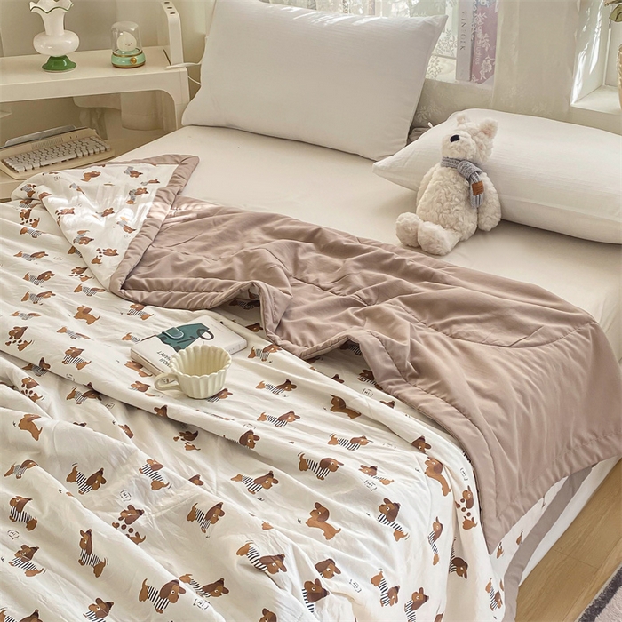 91家纺网 家纺一手货源 找家纺 梵蒂莎 2025云朵棉棉花夏被快乐小狗