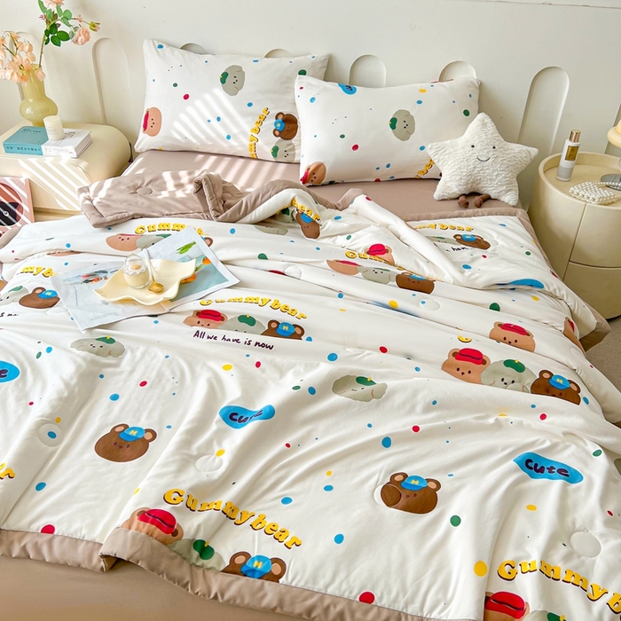 91家纺网 家纺一手货源 找家纺 爱屋及屋2025新款棉花夏被 复古小熊