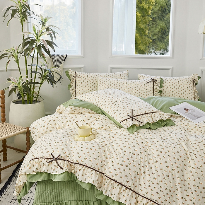 91家纺网 家纺一手货源 找家纺 （总）卡迪亚家纺 2025新款轻氧棉小碎花韩式花边床盖