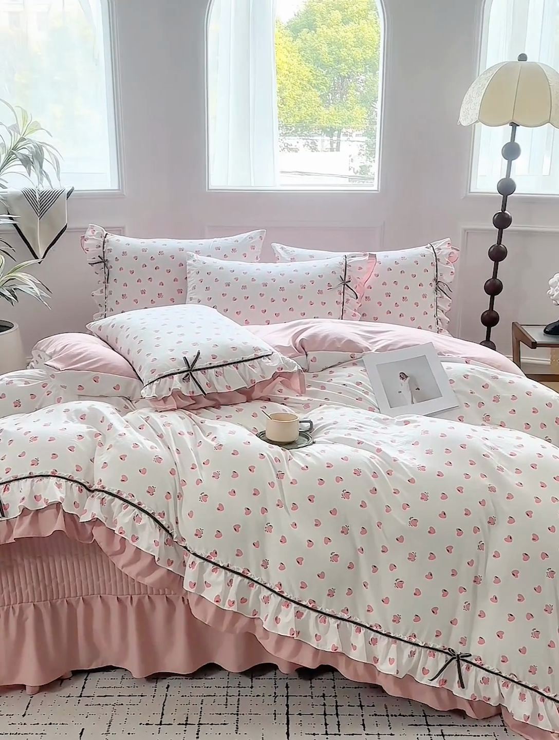 91家纺网 家纺一手货源 找家纺 卡迪亚家纺 2025新款轻氧棉小碎花韩式花边床盖 悦动