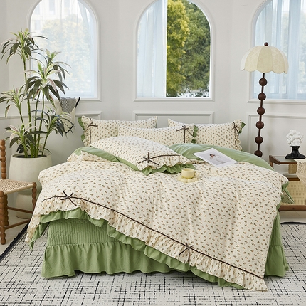 91家纺网 家纺一手货源 找家纺 （总）卡迪亚家纺 2025新款轻氧棉小碎花韩式花边床盖