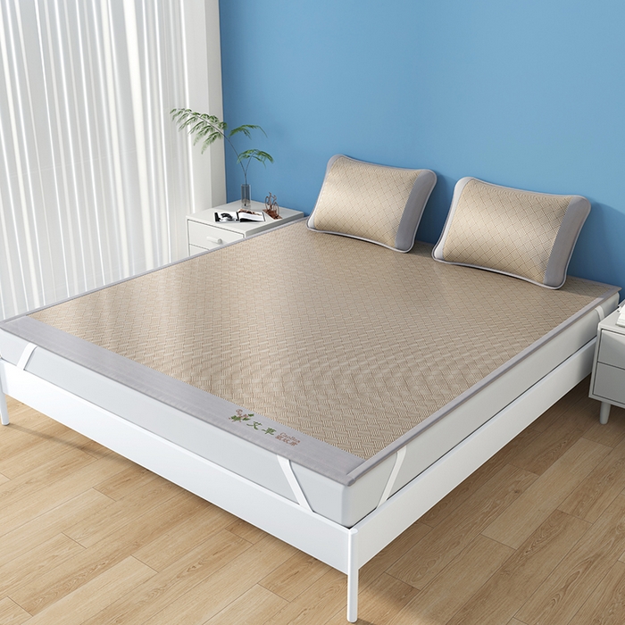 91家纺网 家纺一手货源 找家纺 青雅席业 2025新款凉感艾草冰藤席凉席 饼干花-咖色