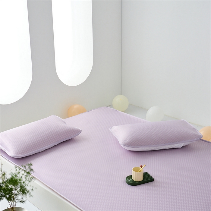 91家纺网 家纺一手货源 找家纺 凌云家纺 2025年爆款新品100%锦纶冰丝凉感三明治凉席 紫色