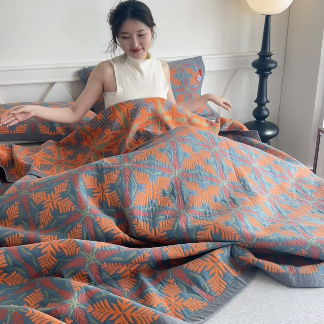 91家纺网 家纺一手货源 找家纺 棠薇家纺 2025新款60S长绒棉纯棉纱布毛巾被 典雅之风