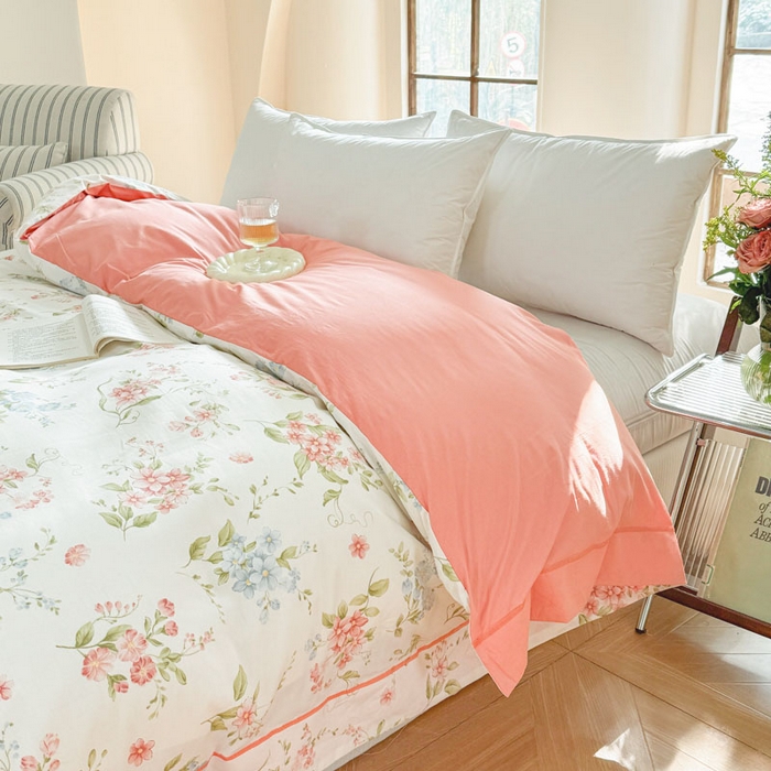 91家纺网 家纺一手货源 找家纺 7V 2025新款轻奢大宽边100%纯棉四件套133*76全棉喷气宽幅长绒棉被套床单床笠套件 蜜朵-米