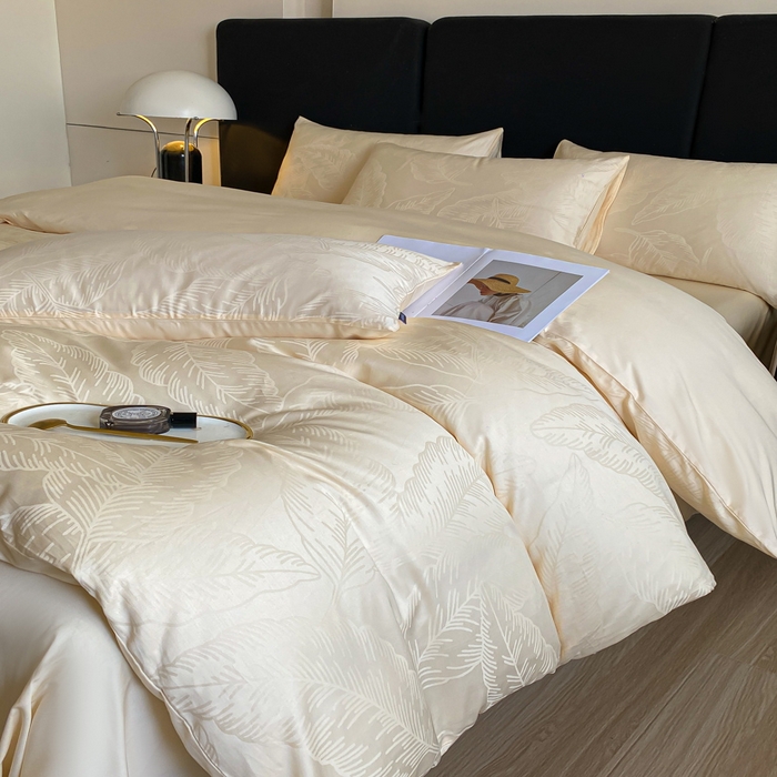 91家纺网 家纺一手货源 找家纺 2025新款60s长绒棉提花四件套 叶繁-奶昔白