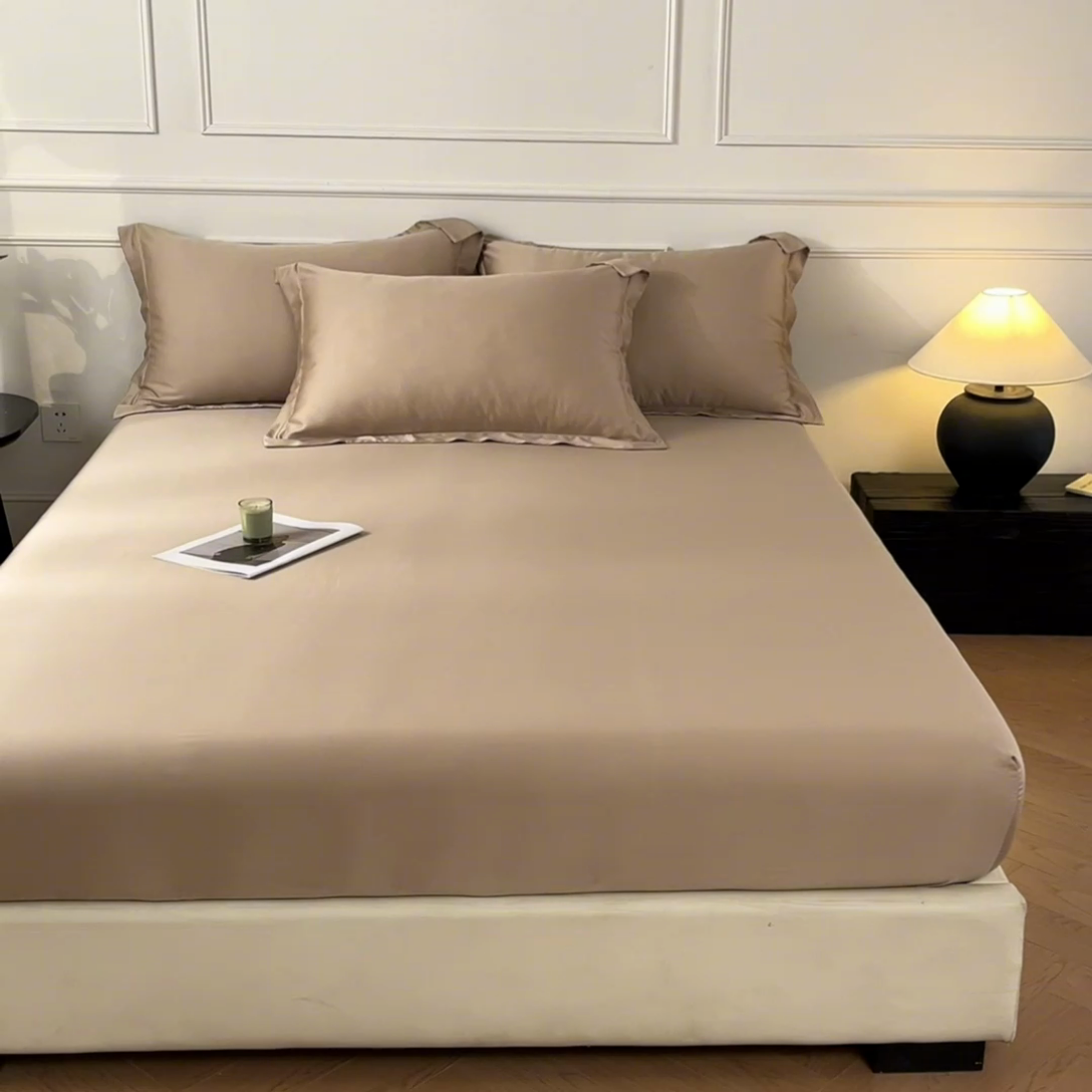 91家纺网 家纺一手货源 找家纺 涵宸2025新款天丝-天丝棉-纯色单床笠-场景1 床笠-奶茶杏