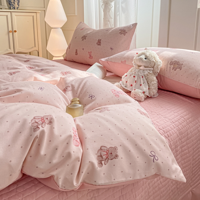 91家纺网 家纺一手货源 找家纺 一比一家纺 2025新款针织双层纱床盖四件套 萌萌熊