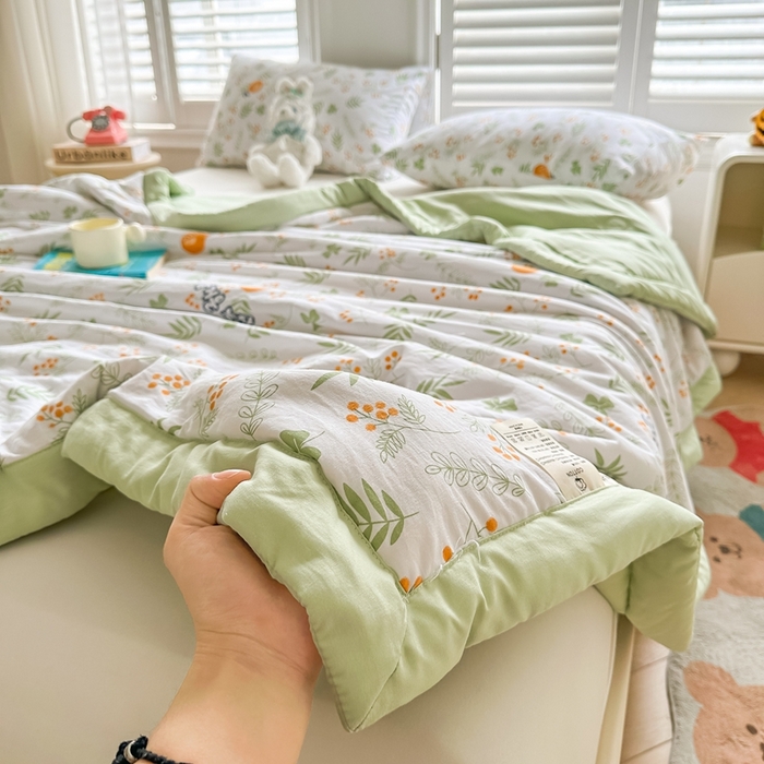 91家纺网 家纺一手货源 找家纺 爱屋及屋2025新款棉花夏被 清新绿意