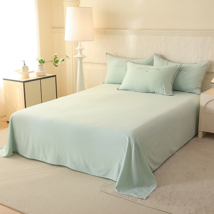 91家纺网 家纺一手货源 找家纺 绒世界 绒世界 2025新款针织棉刺绣加花边小熊系列夏被四件套 小熊-扶风绿