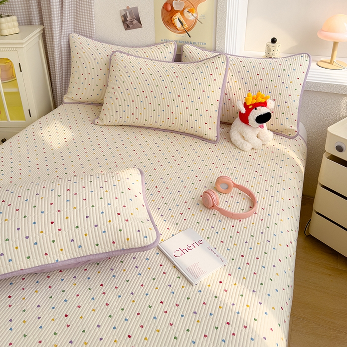 91家纺网 家纺一手货源 找家纺 赫梵茜 2025新款有氧针织双层纱单床盖床盖三件套床盖四件套 彩色心心