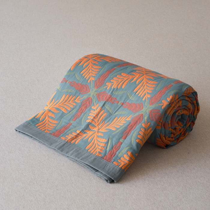 91家纺网 家纺一手货源 找家纺 棠薇家纺 2025新款60S长绒棉纯棉纱布毛巾被 典雅之风