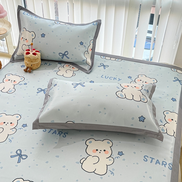 91家纺网 家纺一手货源 找家纺 川悦生活 2025新款600D立体宽边冰丝印花凉席 冰星小熊