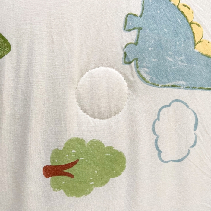 91家纺网 家纺一手货源 找家纺 爱屋及屋2025新款棉花夏被 绿色恐龙