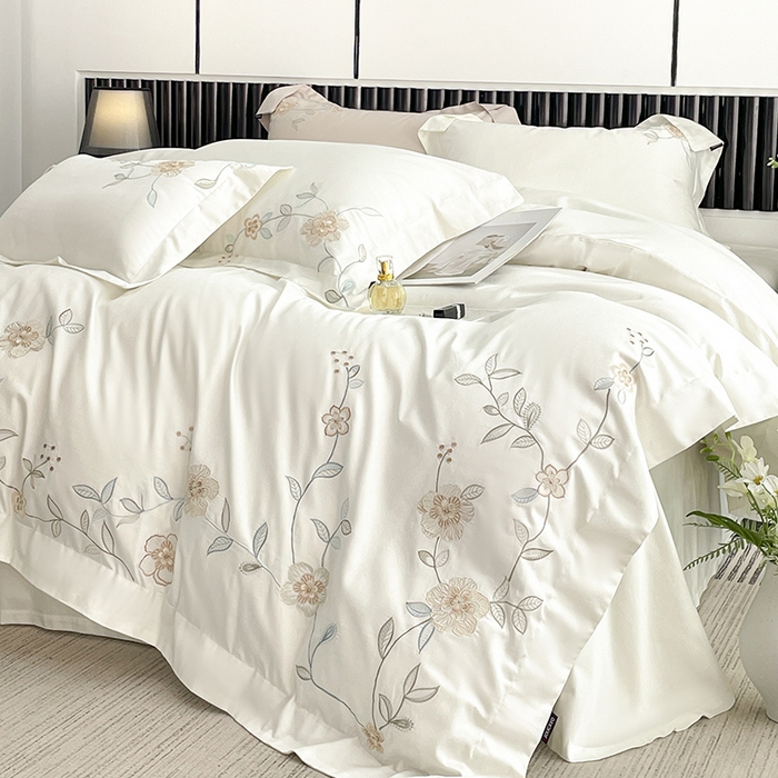 91家纺网 家纺一手货源 找家纺 2025新款春夏新款A类长绒棉全工艺刺绣四件套纯棉全棉轻奢风直播高端床上用品 蔓艺-月光白