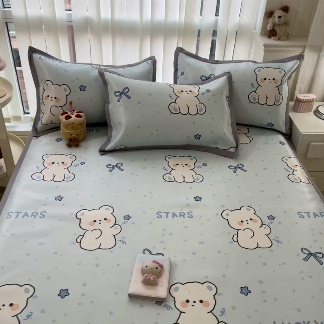 91家纺网 家纺一手货源 找家纺 川悦生活 2025新款600D立体宽边冰丝印花凉席 冰星小熊