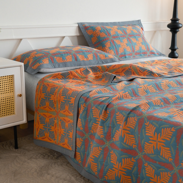 91家纺网 家纺一手货源 找家纺 棠薇家纺 2025新款60S长绒棉纯棉纱布毛巾被 典雅之风