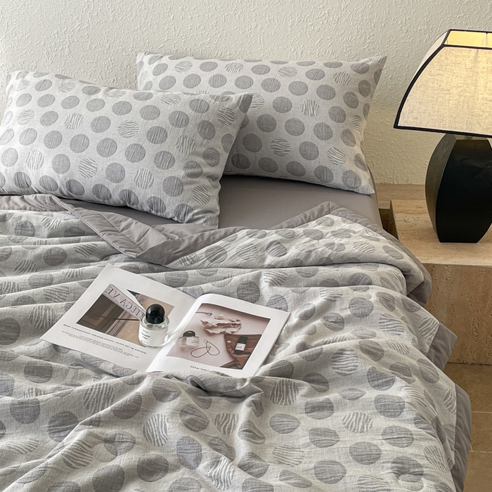 91家纺网 家纺一手货源 找家纺 吾诺 2025 全棉色织提花三层纱夏被四件套全棉夏被大豆夏被夏凉被空调被子被芯 波点-灰
