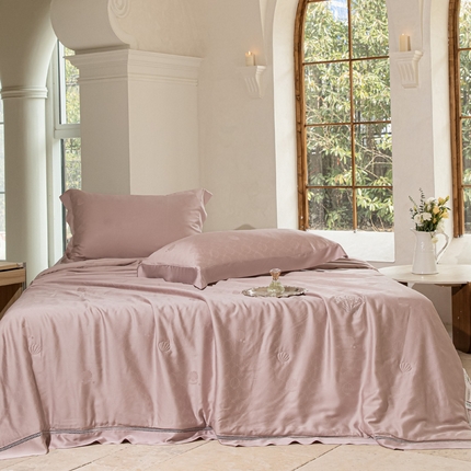 91家纺网 家纺一手货源 找家纺 娇逸家居 2025新款60支提花贝壳网红烫钻高端豪华夏被四件套 粉色