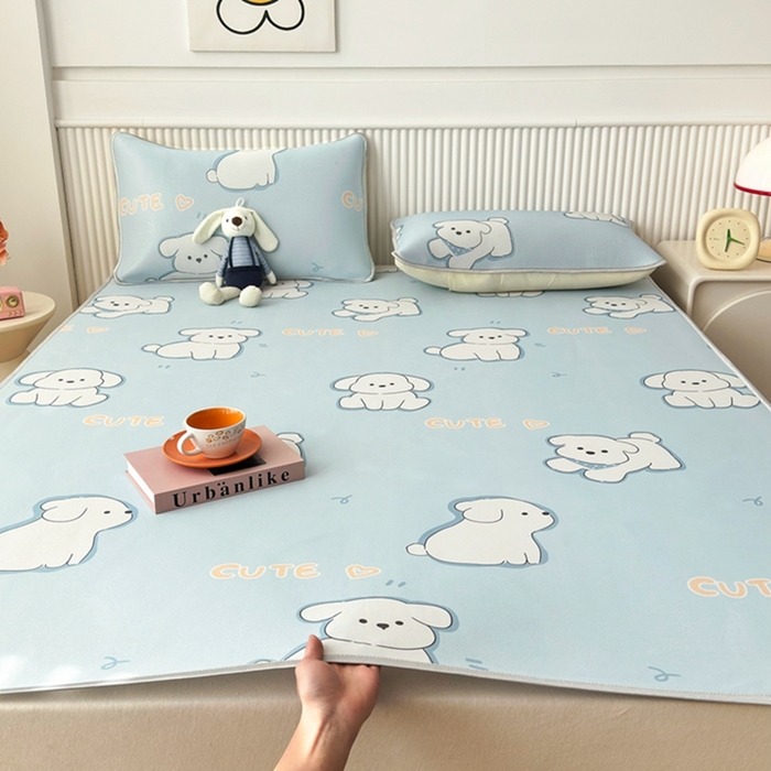 91家纺网 家纺一手货源 找家纺 （总）柏薇 2025新款三明治网眼印花凉席套件