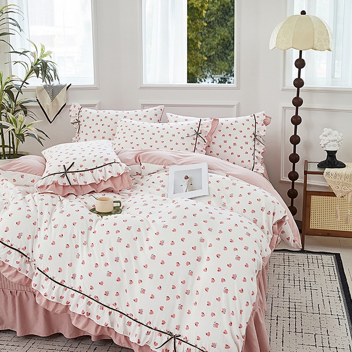 91家纺网 家纺一手货源 找家纺 卡迪亚家纺 2025新款轻氧棉小碎花韩式花边床盖 悦动