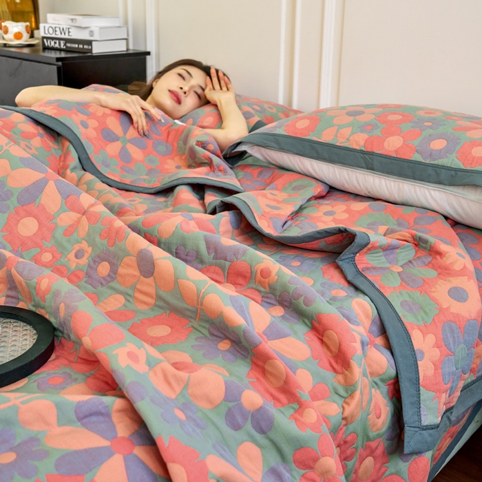 91家纺网 家纺一手货源 找家纺 棠薇家纺 2025新款60S长绒棉纯棉纱布毛巾被 花期如梦