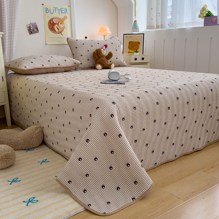 91家纺网 家纺一手货源 找家纺 赫梵茜 2025新款有氧针织双层纱单床盖床盖三件套床盖四件套 格子熊