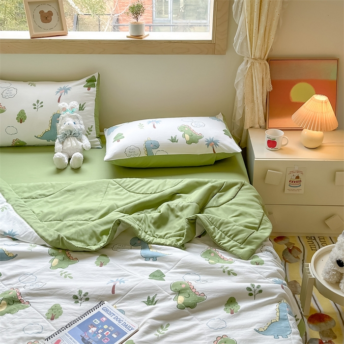 91家纺网 家纺一手货源 找家纺 梵蒂莎 2025云朵棉棉花夏被恐龙天地-绿