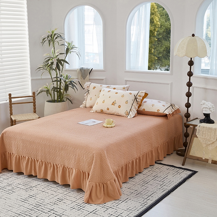 91家纺网 家纺一手货源 找家纺 卡迪亚家纺 2025新款轻氧棉小碎花韩式花边床盖 觅可可