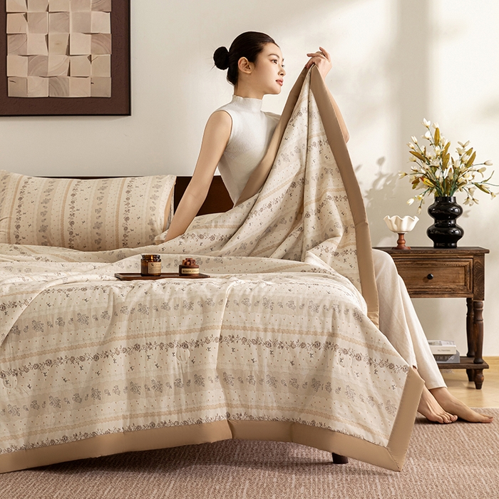 91家纺网 家纺一手货源 找家纺 吾诺 2025 全棉印花单层纱大豆夏被四件套夏凉被空调被子被芯全棉夏被 恬美