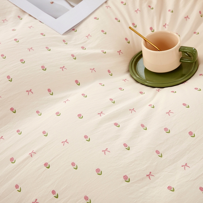 91家纺网 家纺一手货源 找家纺 卡迪亚家纺 2025新款轻氧棉小碎花韩式花边床盖 花音