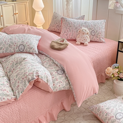 91家纺网 家纺一手货源 找家纺 一比一家纺 2025新款针织双层纱床盖四件套 秘境