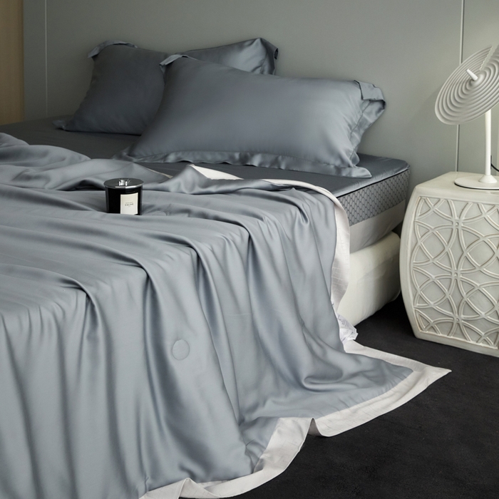 91家纺网 家纺一手货源 找家纺 A+爱家（纪梵茜） 2025新款纯色夏被四件套 云灰