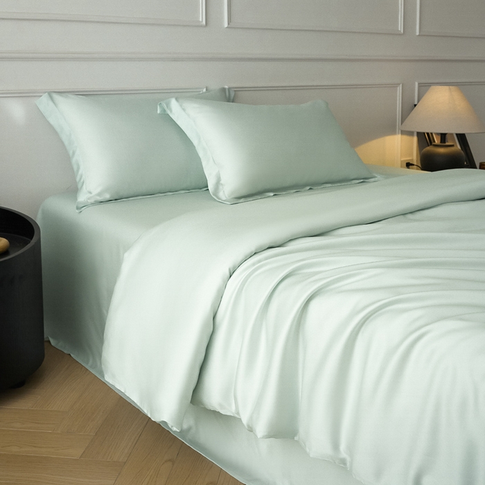 91家纺网 家纺一手货源 找家纺 涵宸2025新款天丝-天丝棉-纯色四件套-场景1 空绿