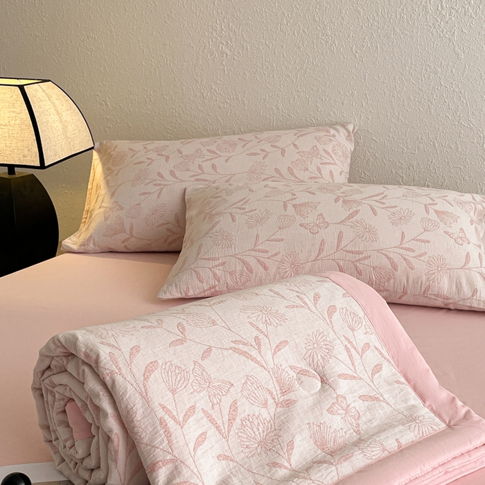 91家纺网 家纺一手货源 找家纺 吾诺 2025 全棉色织提花三层纱夏被四件套全棉夏被大豆夏被夏凉被空调被子被芯 梦幻花园-粉