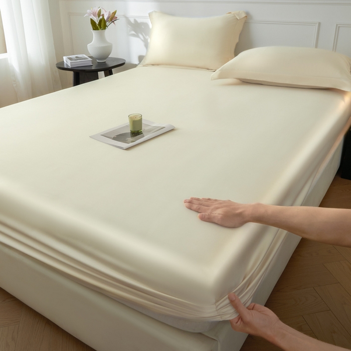 91家纺网 家纺一手货源 找家纺 涵宸2025新款天丝-天丝棉-纯色单床笠-场景1 床笠-象牙白