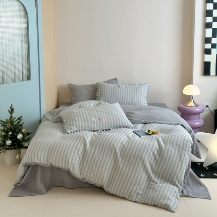 91家纺网 家纺一手货源 找家纺 （总）卡巴伦2025新款a类双层色织皱皱纱精美绣花球球款控价标准不低于288