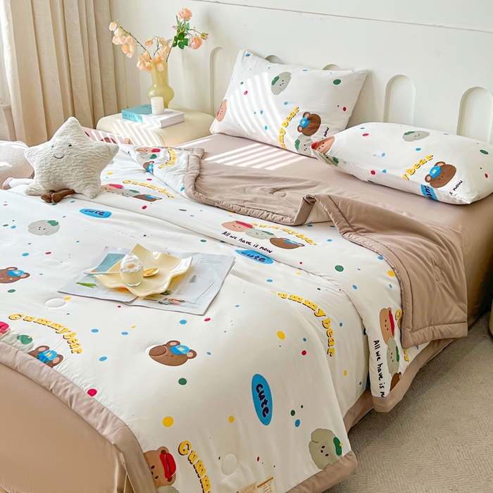 91家纺网 家纺一手货源 找家纺 爱屋及屋2025新款棉花夏被 复古小熊