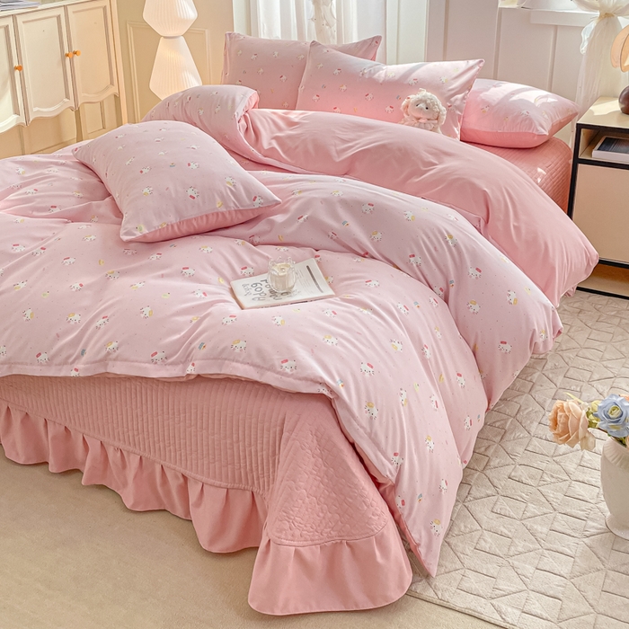 91家纺网 家纺一手货源 找家纺 一比一家纺 2025新款针织双层纱床盖四件套 凯蒂猫