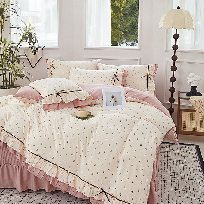 91家纺网 家纺一手货源 找家纺 卡迪亚家纺 2025新款轻氧棉小碎花韩式花边床盖 花音