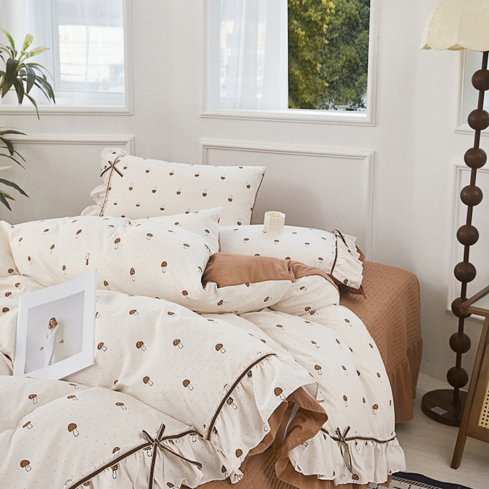 91家纺网 家纺一手货源 找家纺 卡迪亚家纺 2025新款轻氧棉小碎花韩式花边床盖 趣宝贝