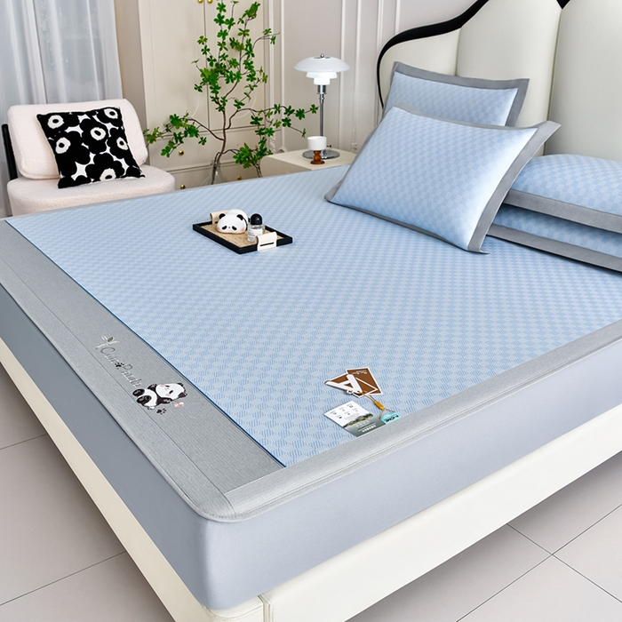 91家纺网 家纺一手货源 找家纺 小牛席业 2025新款棋盘格-熊猫凉感冰丝席系列（床笠款） 蓝色