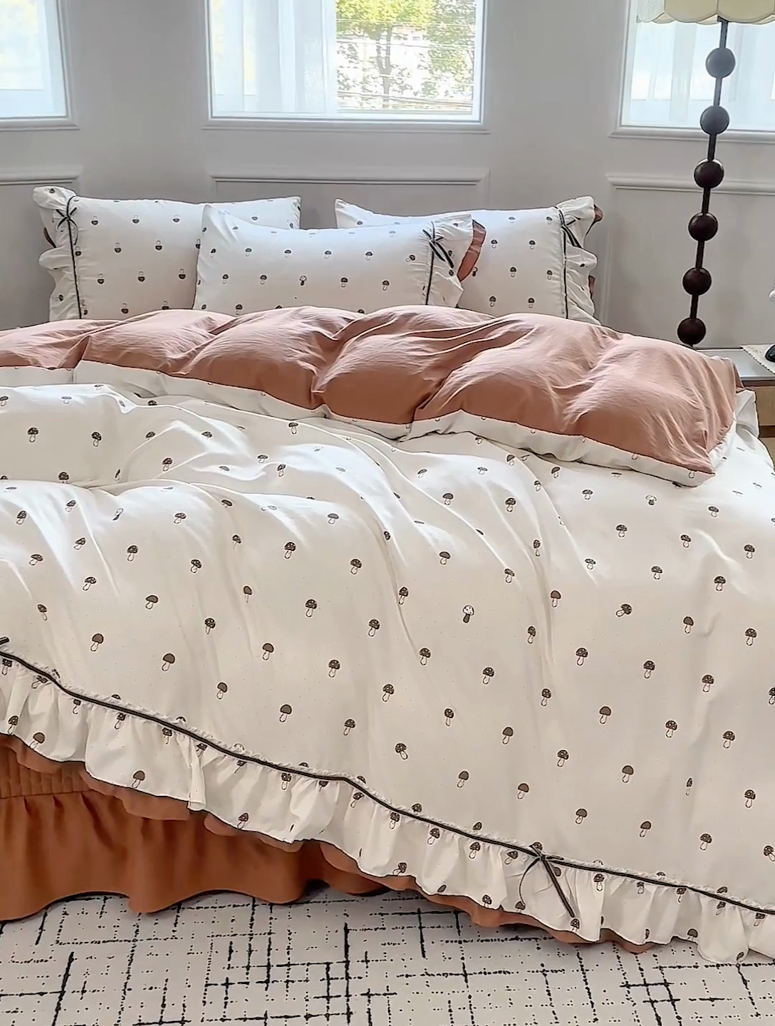 91家纺网 家纺一手货源 找家纺 卡迪亚家纺 2025新款轻氧棉小碎花韩式花边床盖 趣宝贝