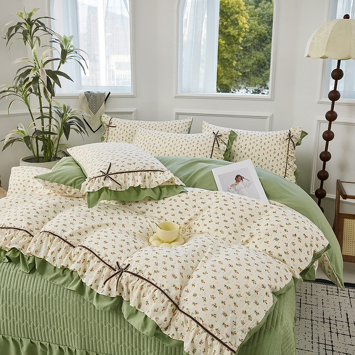 91家纺网 家纺一手货源 找家纺 卡迪亚家纺 2025新款轻氧棉小碎花韩式花边床盖 梵音